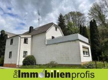 1228 - 9 km von Hof: Haus mit Scheune und ca. 1.600 m² Grundstück Haus kaufen 95183 Töpen Bild klein