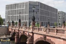 Ablösefrei: Einzigartige Gastronomie Leerfläche in Bürokomplex an der Spree Gewerbe mieten 10557 Berlin Bild klein