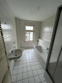 Am Park! Großzügige 3-Zi. mit Aufzug, Laminat, Wanne und Dusche! EBK mgl. Wohnung mieten 09130 Chemnitz Bild klein