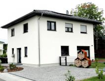 ATTRAKTIVES GRUNDSTÜCK INKL. SCHLÜSSELFERTIGEM NEUBAU (STADTHAUSNEUBAU) IN BEGEHRTER LAGE V. TAUCHA Haus kaufen 04425 Taucha (Landkreis Nordsachsen) Bild klein