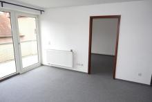 Charmante 2 Zimmer DG Wohnung mit großem Balkon Wohnung mieten 31558 Hagenburg Bild klein