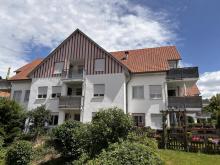 Charmante 3R-DG-Whg. mit Balkon + Stellplatz, Tageslicht-Küche u. -Bad sowie Gäste-WC, vermietet! Wohnung kaufen 08112 Wilkau-Haßlau Bild klein