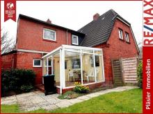 Doppelhaushälfte in Leer * 3,5 ZKB * Wintergarten * renoviert * Haus kaufen 26789 Leer (Ostfriesland) Bild klein
