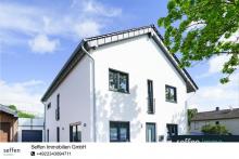 *Eine seltene Gelegenheit: Hochwertiges Neubau-EFH mit ELW (KfW 55) für gehobene Wohnansprüche* Haus kaufen 53894 Mechernich Bild klein