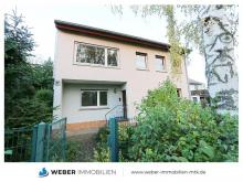 Freistehendes, sanierungsbedürftiges 2-Familienhaus auf großem Grundstück Haus kaufen 65795 Hattersheim am Main Bild klein