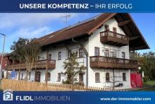 Gepflegtes Mehr-Generationen Haus mit ca. 1000 m² Grund Haus kaufen 94086 Bad Griesbach im Rottal Bild klein