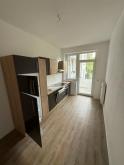 Großzügige 3-Zimmer mit Laminat, Wanne, Balkon, EBK und Stellplatz! Wohnung mieten 09131 Chemnitz Bild klein
