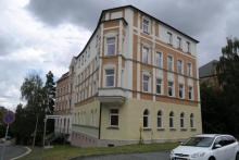 Günstige DG 2-Zimmer mit Laminat und Wanne in ruhiger Lage Wohnung mieten 08523 Plauen Bild klein