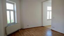 Günstige und vermietete 2-Zimmer mit Laminat, Aufzug und Eckwanne in guter Lage! Wohnung kaufen 09126 Chemnitz Bild klein
