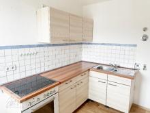 *** KLEIN... GEMÜTLICH... UND MIT KÜCHENZEILE ! *** Helle 2-Raumwohnung zu vermieten Wohnung mieten 01587 Riesa Bild klein