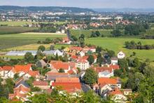 MFH mit tollem Flair und soliden Mietern - zwischen DD und MEI in Coswig Haus kaufen 01640 Coswig (Landkreis Meißen) Bild klein