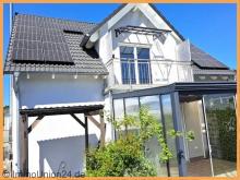 Moderne Wohnqualität in ruhiger Lage – freistehendes 146 qm Einfamilienhaus mit Gartenidylle Haus kaufen 91617 Oberdachstetten Bild klein