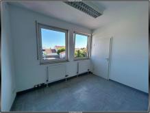 Modernes Büro mit 5 Büros - 2 WCs - Sozialraum uvm. Gewerbe mieten 71640 Ludwigsburg Bild klein