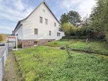 Modernisiertes Haus mit großem Grundstück und Kinderparadies Haus kaufen 75443 Ötisheim Bild klein