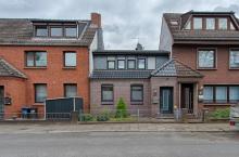 Oslebshausen - Reihenmittelhaus (mit Renovierungsbedarf) und Garage Haus kaufen 28239 Bremen Bild klein