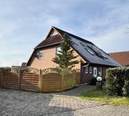 smarte Doppelhaushälfte mit Wintergarten und Pool Haus kaufen 29664 Walsrode Bild klein