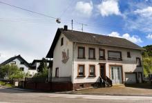 Teilsaniertes großes Wohnhaus in Haustadt mit viel Potential. Haus kaufen 66701 Beckingen Bild klein