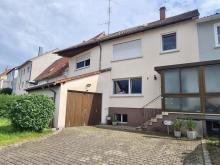 **Wohnhaus mit reichlich Platz und Potenzial in ruhiger Innerortslage!** Haus kaufen 89547 Gerstetten Bild klein