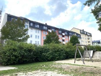 1,5-Raum-Whg. mit Fahrstuhl, Süd-Balkon u. TG-Stpl. in zentrumsnaher Lage! Vermietet! Wohnung kaufen 08523 Plauen Bild mittel