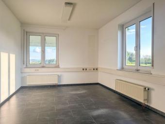 6 Büros auf 100 m² Fläche Gewerbe mieten 73099 Adelberg Bild mittel