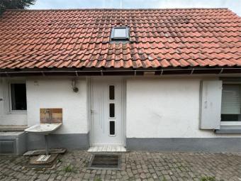 ABRISSBEDÜRFTIGES, KLEINES EFH MIT ANBAU UND HOFBEREICH FÜR DEN HANDWERKER Haus kaufen 67245 Lambsheim Bild mittel