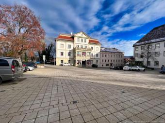 Attraktives Büro in historischem Gebäude mit guter Verkehrsanbindung und bester Parksituation Gewerbe mieten 72379 Hechingen Bild mittel