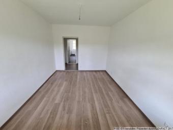 Charmante 2-Zimmer-Wohnung auf historischem Vierseithof – Wohnen mit Charakter Wohnung mieten 01477 Arnsdorf (Landkreis Bautzen) Bild mittel