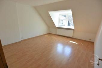 Dachgeschoss in ruhiger, zentrale, Citylage.. Wohnung mieten 65185 Wiesbaden Bild mittel