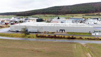 DIETZ: 3130 m² große Lager- und Produktionshalle - 14 Rolltore auf 9000 m² Grundstück - Erweiterbar Gewerbe mieten 63820 Elsenfeld Bild mittel