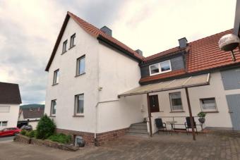 Doppelhaushälfte in Ortsrandlage von 37632 Holzen. Haus kaufen 37632 Holzen Bild mittel