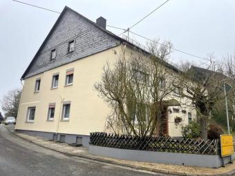 ehemaliger Bauernhof in Ortsmitte mit sehr viel Platz mit kleinem Vorgarten Haus kaufen 55481 Kirchberg (Hunsrück) Bild mittel