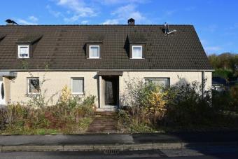 Ein-/Zweifamilienhaus als Doppelhaushälfte mit Garage und Traumgarten in Lieblingslage! Haus kaufen 42489 Wülfrath Bild mittel