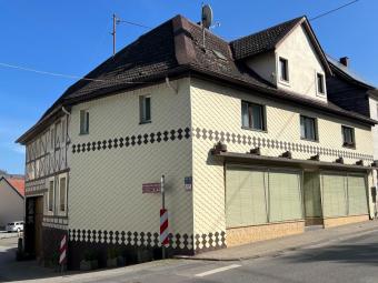 Ein-Zweifamilienhaus mit ehemaligem Ladenlokal und Nebengebäude in Windesheim zu verkaufen. Haus kaufen 55452 Windesheim Bild mittel