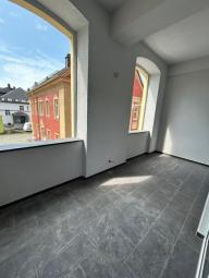 Erstbezug nach San.! Großzügige 5-Zimmer Loft mit Wanne, Dusche und Riesenloggia in ruhiger Lage! Wohnung mieten 09235 Burkhardtsdorf Bild mittel