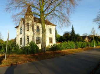 ***Europa-Makler*** Unikat, Freistehende große Stadtvilla gelegen in zentraler Lage in Schüttorf Haus kaufen 48465 Schüttorf Bild mittel