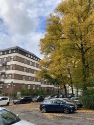 Gemütliche 2-Zimmer mit Laminat, Balkon und Wannenbad in ruhiger Lage! EBK mgl. Wohnung mieten 09126 Chemnitz Bild mittel