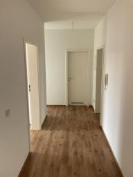 Gemütliche 3-Zimmer mit Laminat, EBK, Balkon und Wannenbad! Wohnung mieten 09130 Chemnitz Bild mittel