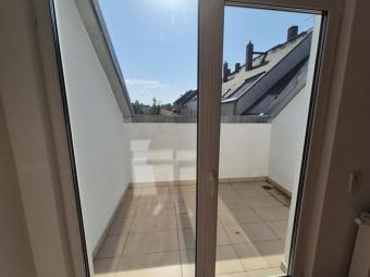 Große DG 3-Zimmer mit Lam., Dachterrasse und Eckwanne in guter Lage! Wohnung mieten 09126 Chemnitz Bild mittel