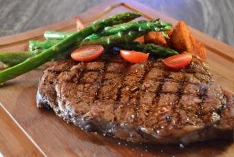 Großes Steakrestaurant in der Gropiusstadt Gewerbe mieten 12351 Berlin Bild mittel