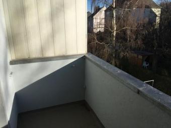 Großzügige 2-Zimmer mit Laminat, Balkon und Wannenbad zum Toppreis in ruhiger Lage! Wohnung mieten 09131 Chemnitz Bild mittel