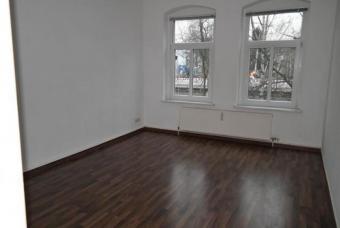 Großzügige 2-Zimmer mit Laminat, Wanne und Balkon in zentraler Lage! EBK mgl. Wohnung mieten 09111 Chemnitz Bild mittel