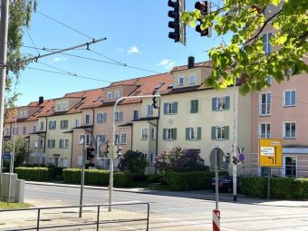 Helle 2-Raumwohnung mit Balkon und opt. hochwertiger EBK! Ab 01.05.2025! Wohnung mieten 08060 Zwickau Bild mittel