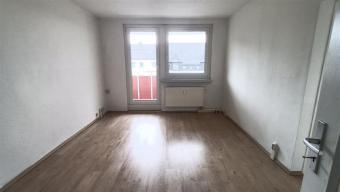 Helle 3-Zi. mit Balkon, Wanne & Laminat in ruhiger Lage! Wohnung mieten 09130 Chemnitz Bild mittel