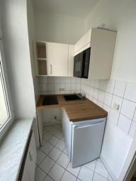 Helle freundliche 2-R-Whg.Magdeburg- Sudenburg im 2.OG ca.41m2 mit EBK. zu vermieten ! Wohnung mieten 39112 Magdeburg Bild mittel