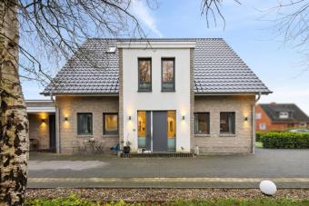 Ihr neues Traumhaus – modernes Wohnen in stilvollem Ambiente Haus kaufen 26789 Leer (Ostfriesland) Bild mittel