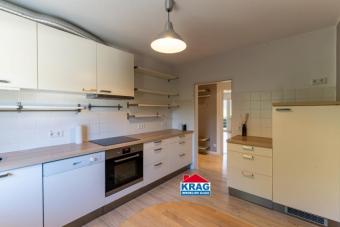 ++ KRAG Immobilien ++ am Waldrand: moderne Einbauküche und Bad, Balkon, Stellplatz, Keller ++ Wohnung kaufen 35094 Lahntal Bild mittel