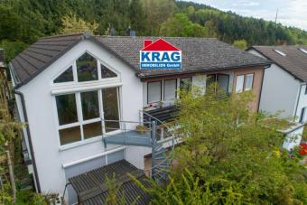 ++ KRAG Immobilien ++ Sonnig mit Aussicht ++ mit Wohnrecht bei einer Wohnung ++ Garten | Terrassen Haus kaufen 35232 Dautphetal Bild mittel