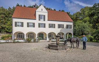 Oberbayern, Pfaffenhofen an der Ilm - Traumanwesen für den Pferdefreund Haus kaufen 85276 Pfaffenhofen an der Ilm Bild mittel