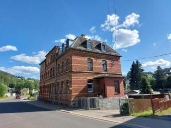 Sanierungsbedürftiges Mehrfamilienhaus mit 3 Wohneinheiten in Klingenthal! Haus kaufen 08248 Klingenthal Bild mittel