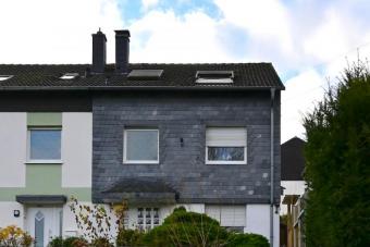 Schön geschnittenes Einfamilienhaus, 4-5 Zimmer, Kamin und Garage, beliebte Lage! Haus kaufen 42489 Wülfrath Bild mittel